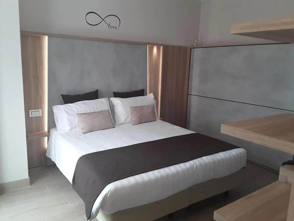 ***  Hotel Danieli La Castellana Lago Di Garda Brenzone sul Garda Italië