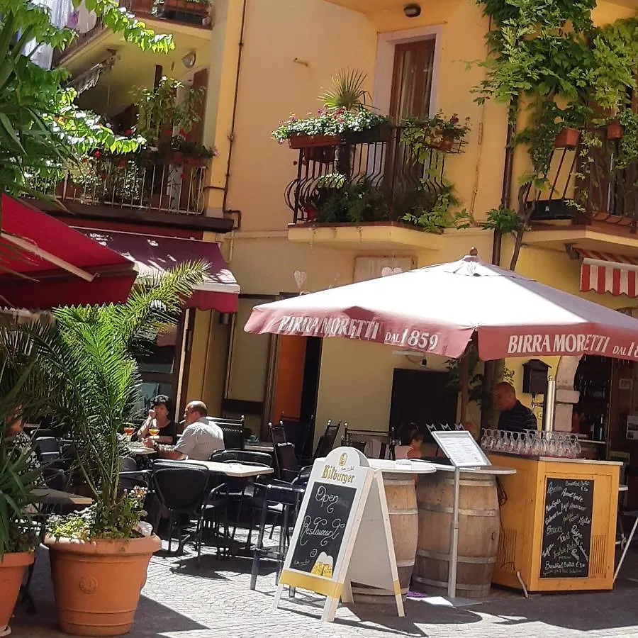 Hotel Danieli La Castellana Lago Di Garda Brenzone sul Garda 3*,  Italië