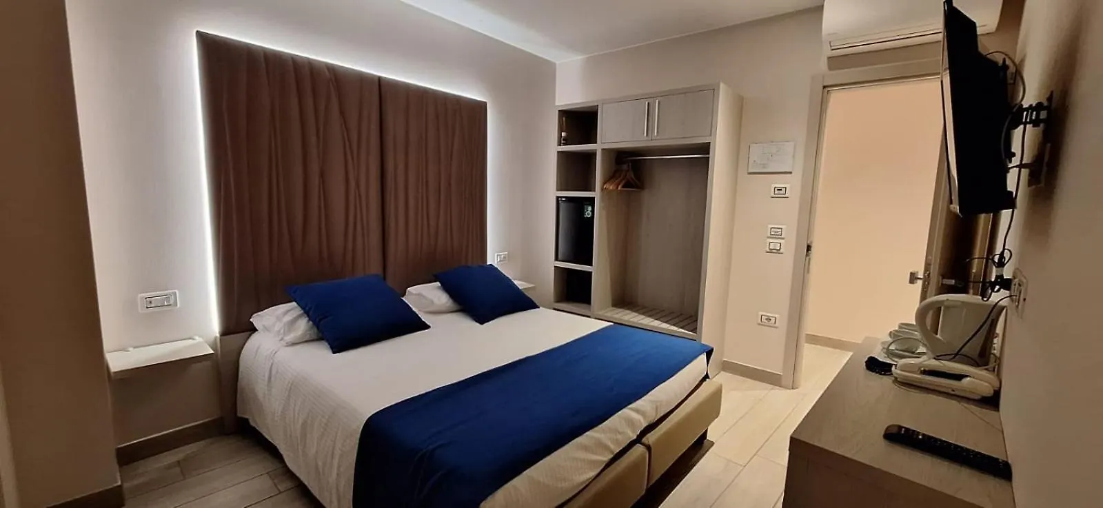 ***  Hotel Danieli La Castellana Lago Di Garda Brenzone sul Garda Italië